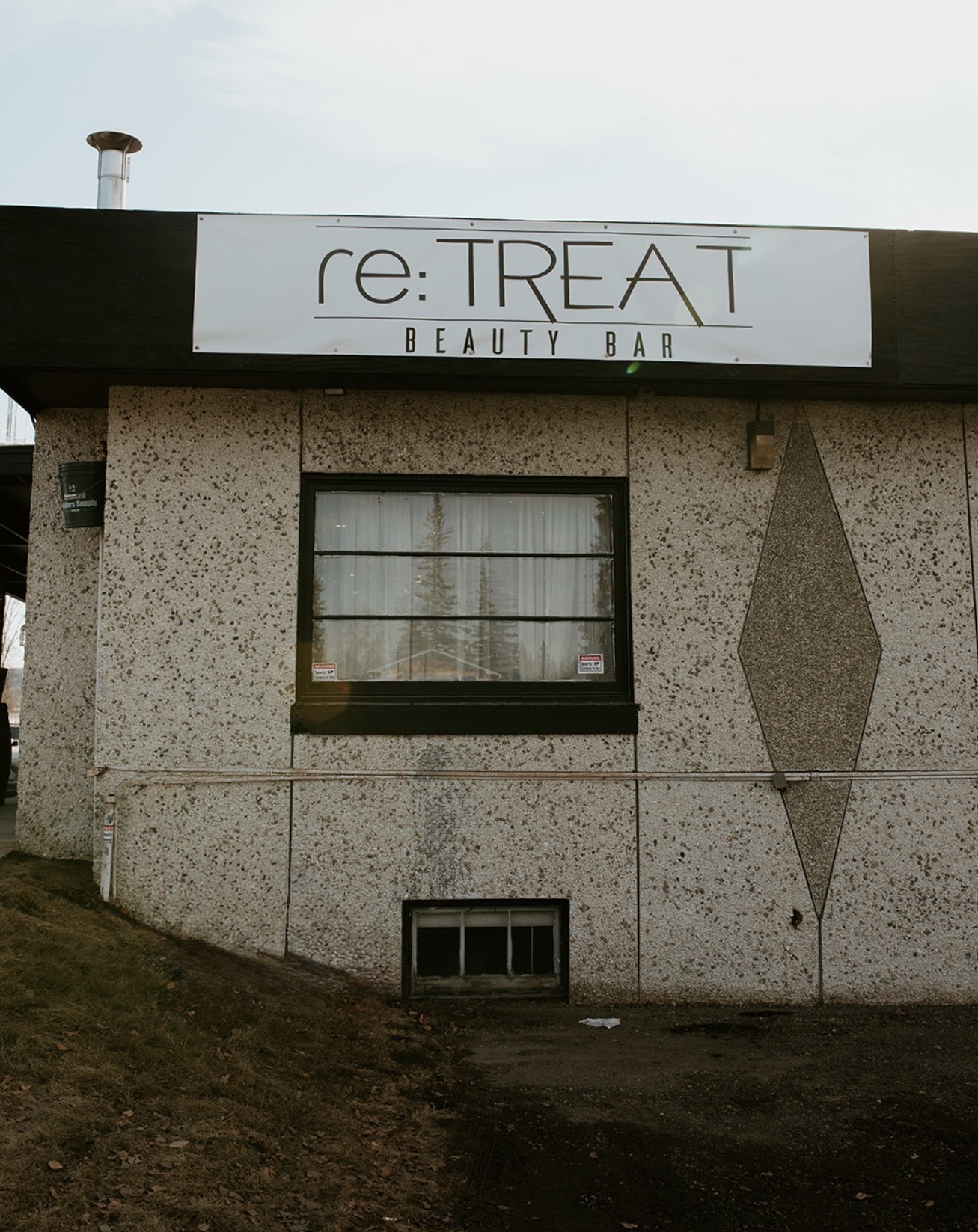 Exterior of re:TREAT Beauty Bar